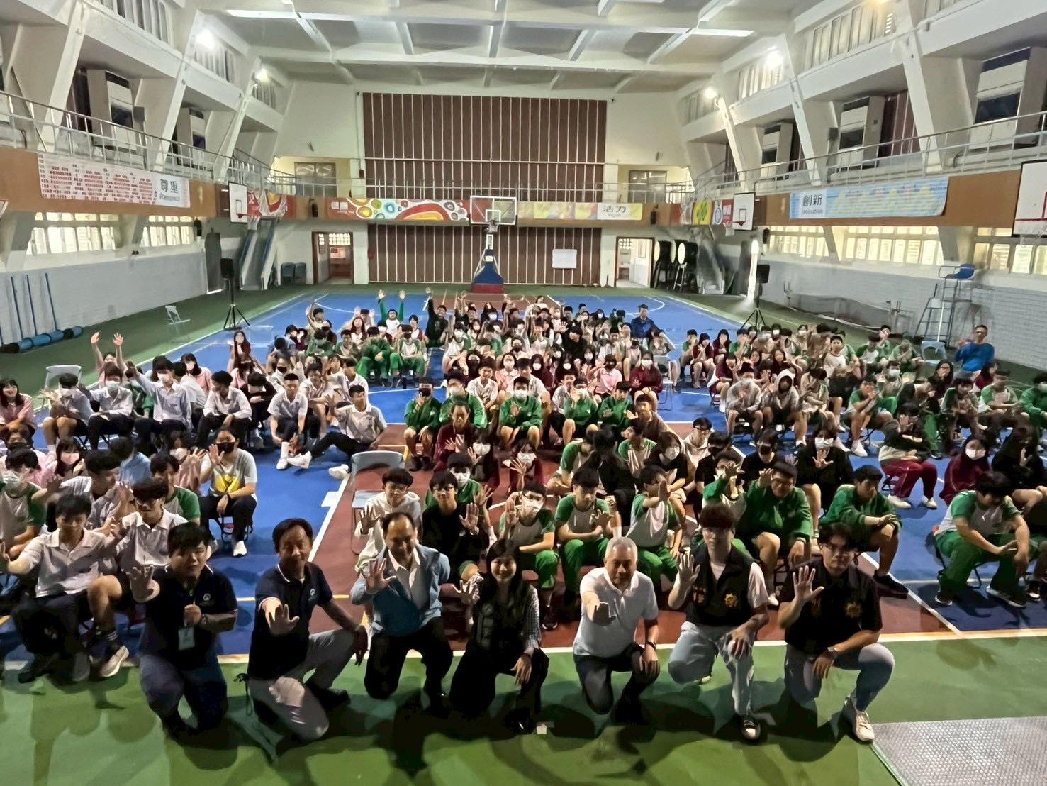 齊心協力做好做足校園反毒工作，共同為校園安全努力！